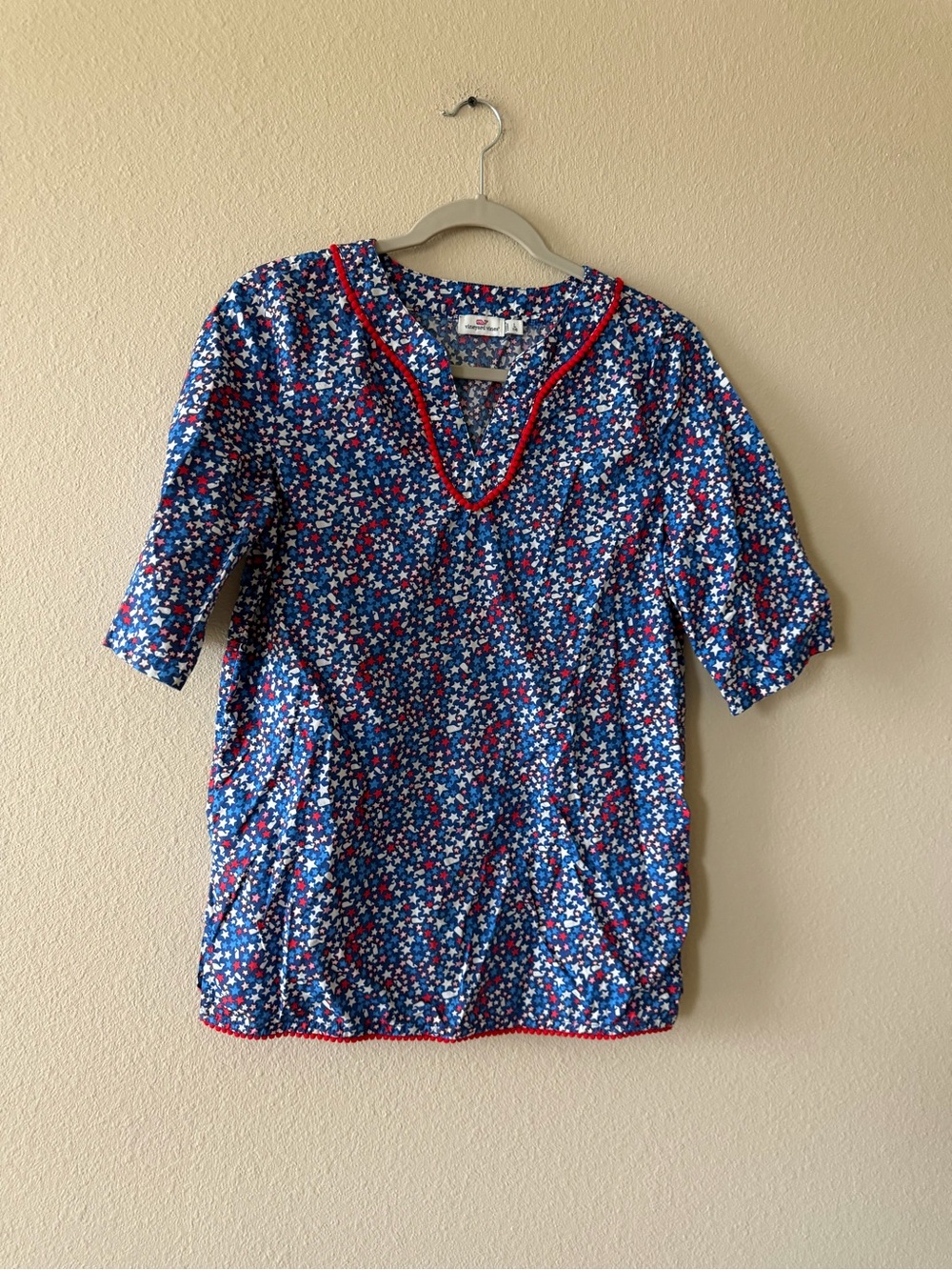 Vineyard Vines Blue Star-Print Tunic Top with Red Accents